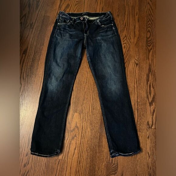 Silver Jeans Avery Straight EUC - Picture 1 of 3